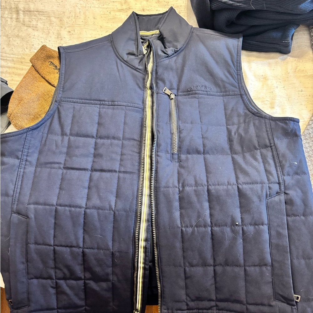 Orvis Men's Dark Blue Quilted Vest